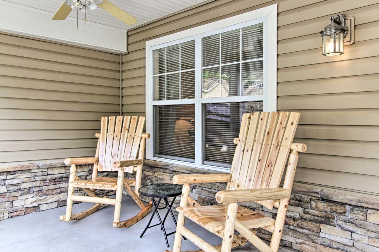 Home With Community Pool - 2 Miles To The Island! Pigeon Forge Exterior photo